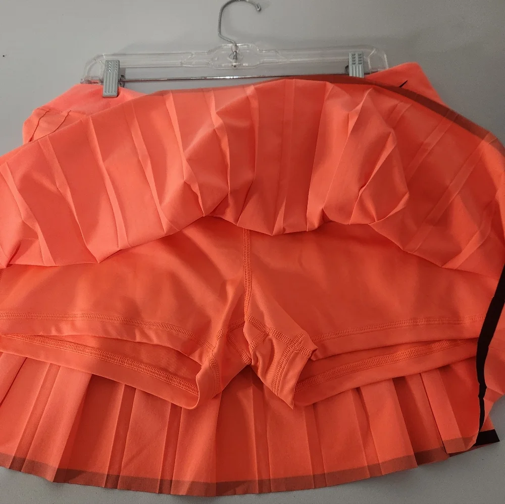 Nike Women's Orange Pleated Skirt - Picture 4 of 7